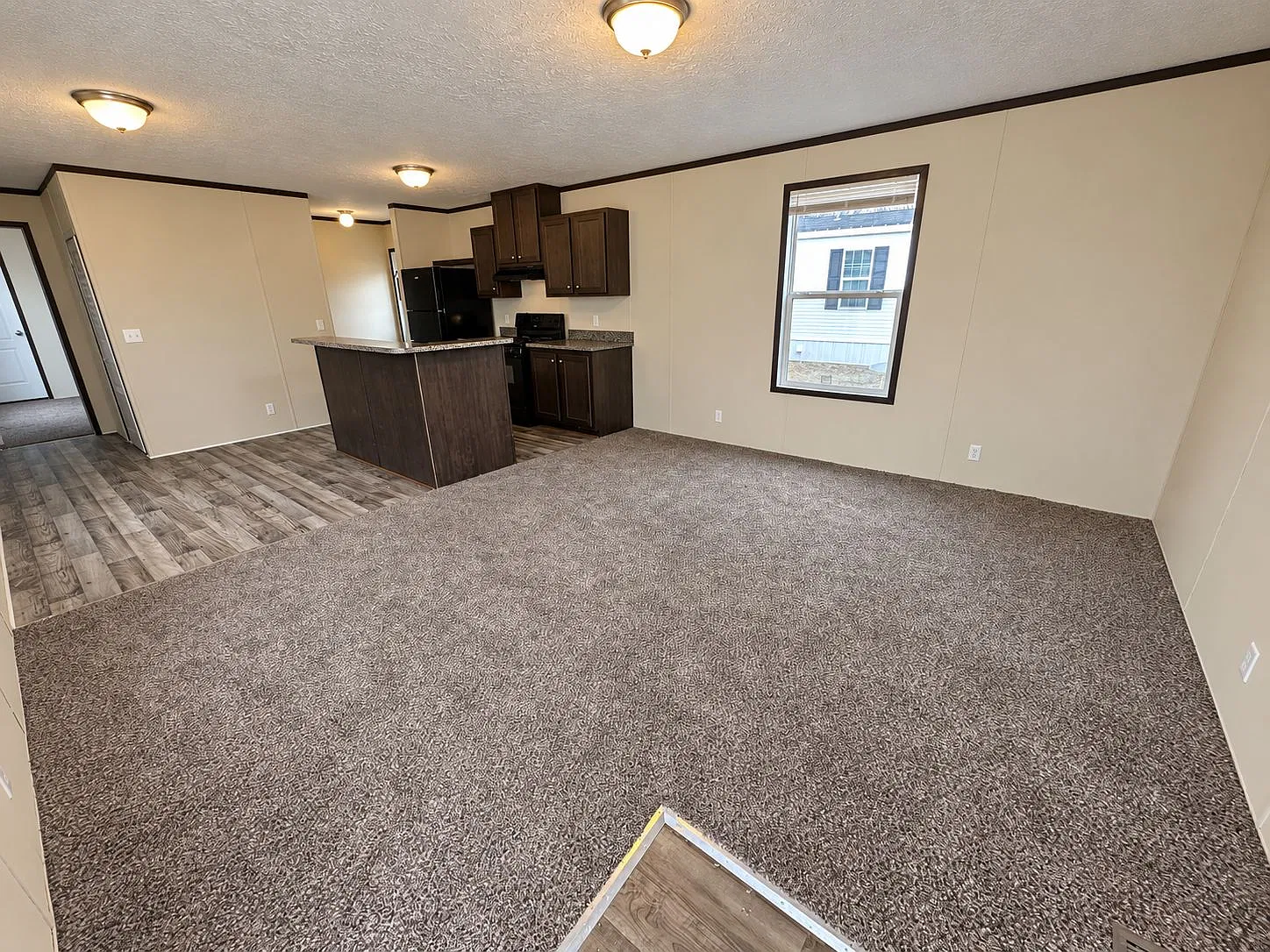 Open-Concept Floor Plan! — Photo 2