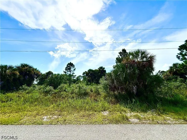 512 Herrin Ave, Lehigh Acres, FL 33974