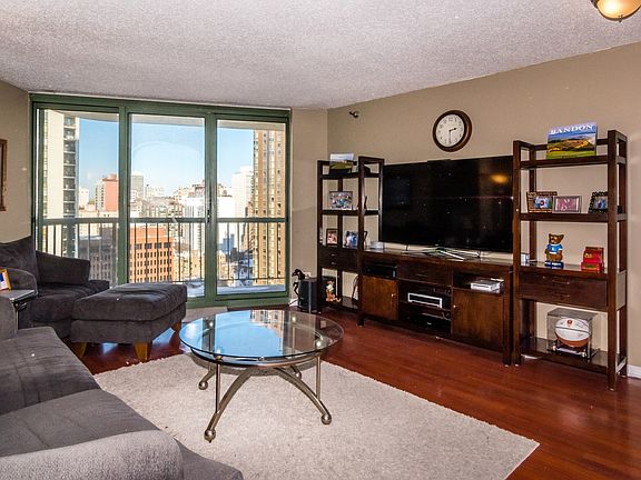 111 W Maple St Unit 1205, Chicago, IL 60610