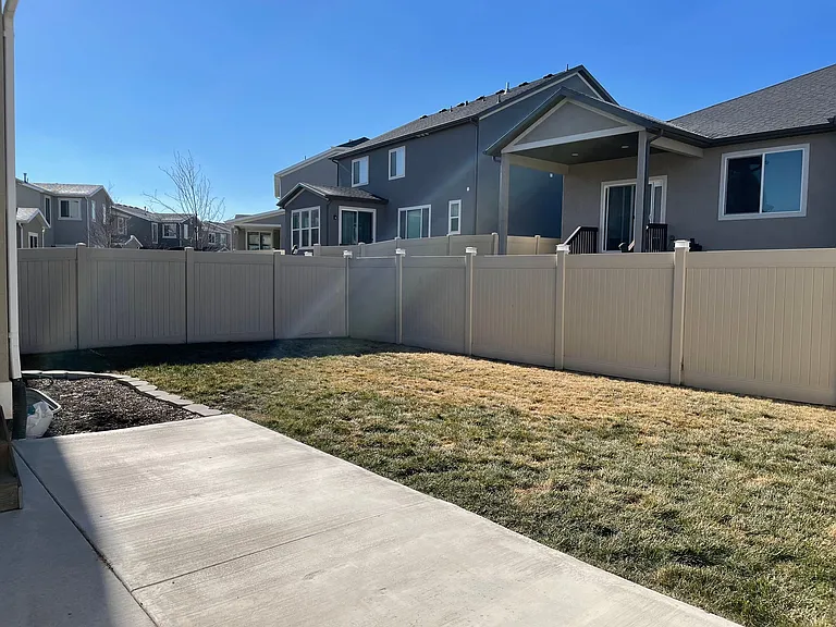 12038 S El Capitan Ln — Photo 2