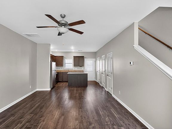 4th image of 1017 Glen Marcus Dr