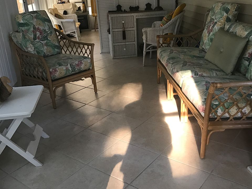 1st image of 7125 Fruitville Rd #1135