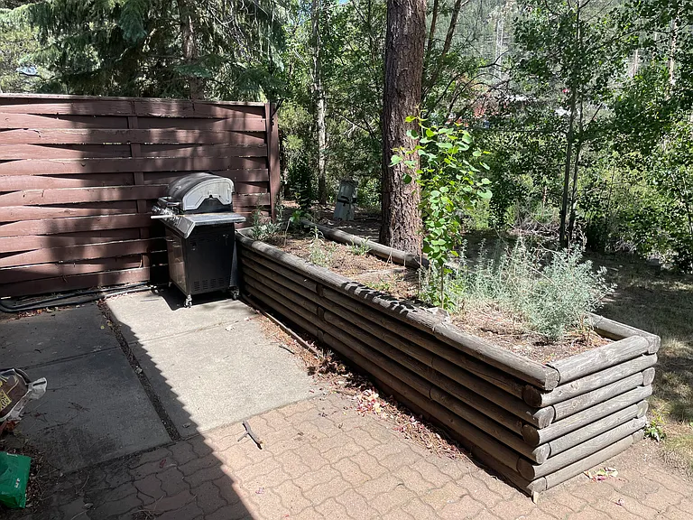 2907 Riverside Dr — Photo 13