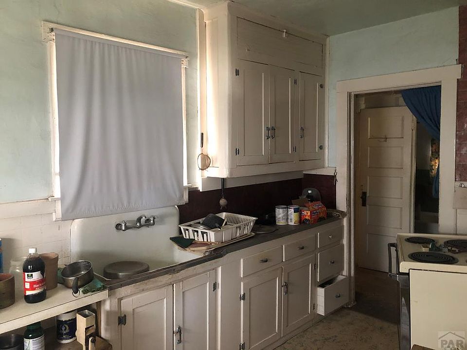 2nd image of 2129 Spruce St