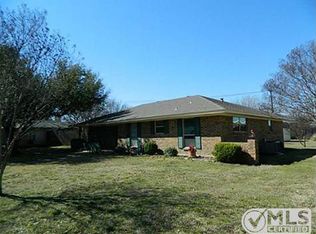 1613 Alexander Dr, Waxahachie, TX 75165