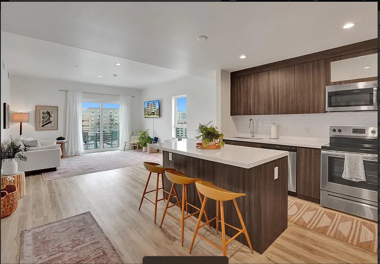 1 bed, 1170 sqft, $2,900 — Photo 1
