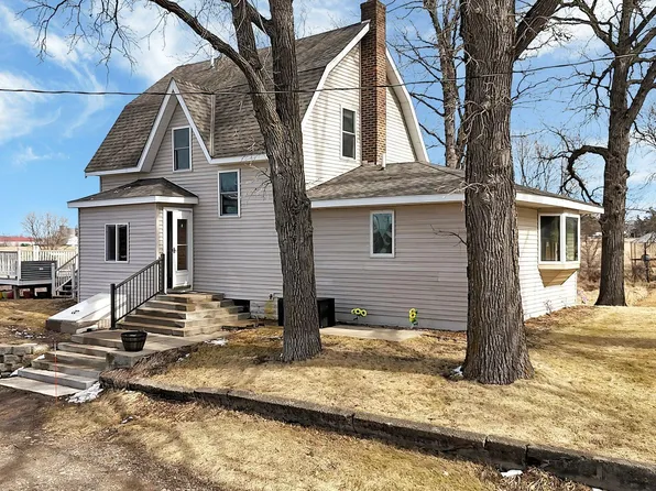 512 Franklin St W, Burtrum, MN 56318