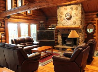 160 E Rockdale Rd, Cambridge, WI 53523