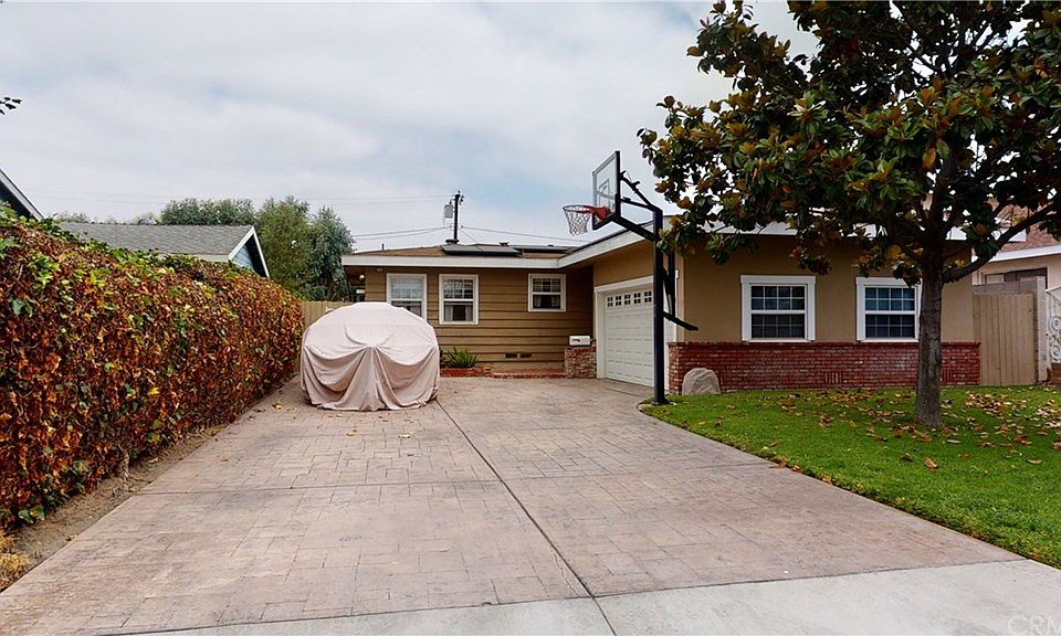 1st image of 11101 Jerry Ln