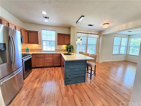 4th image of 27056 Victoria Ln Unit 121