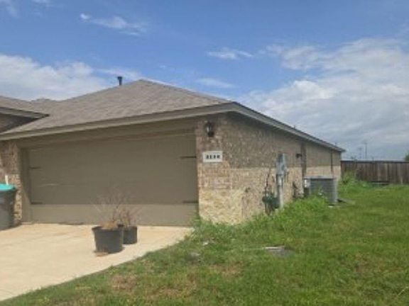 2nd image of 3114 Logan Dr
