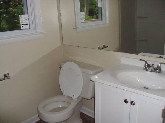 1 Bathroom