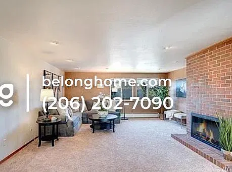 3 bed, 2.0 bath, 1300 sqft, $2,445 — Photo 3
