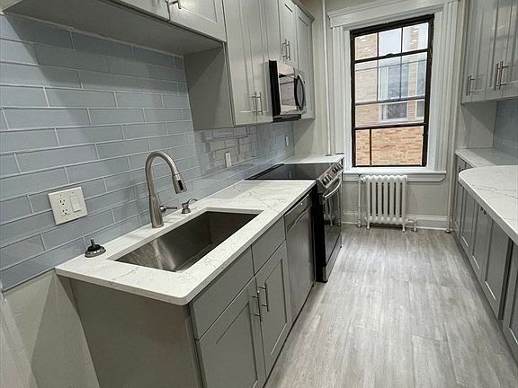 4th image of 372 Chestnut Hill Ave #1