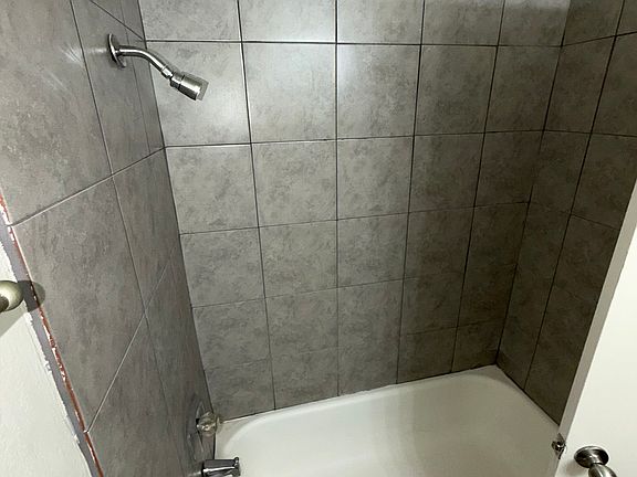 3rd image of 4504 Calle Nogal St #B