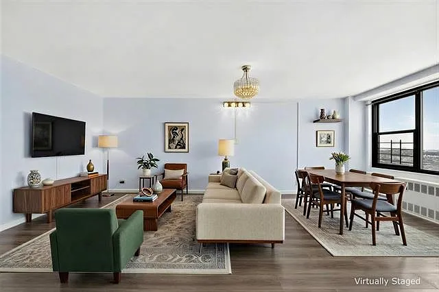 10 Huron Ave #8JA