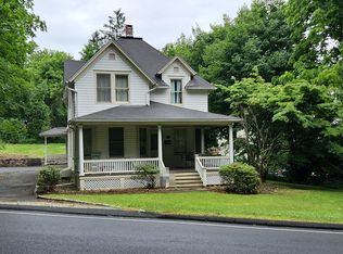 69 Southern Blvd, Danbury, CT 06810