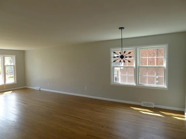 3006 Warrensville Center Rd #1 — Photo 6