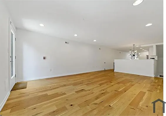 2538 W Girard Ave #A — Photo 3