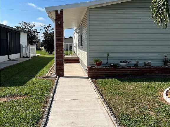 3rd image of 9100 Flamingo Cir