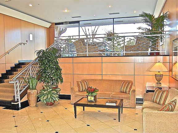 5th image of 211 S Spalding Dr Unit N111