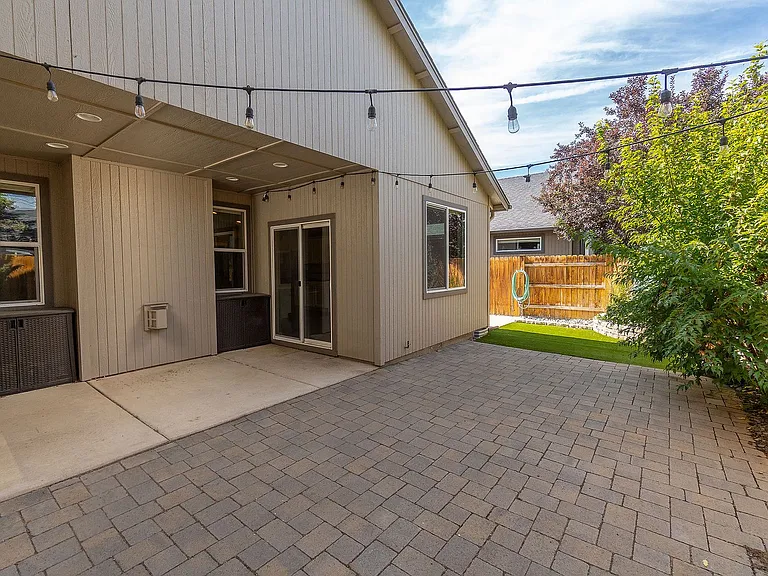 21142 Azalia Ave — Photo 23