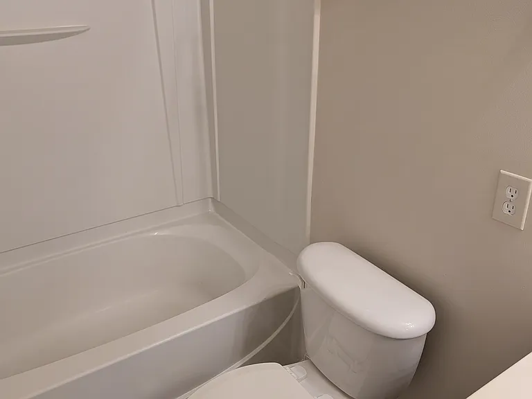 138 Bridford Downs Dr — Photo 32