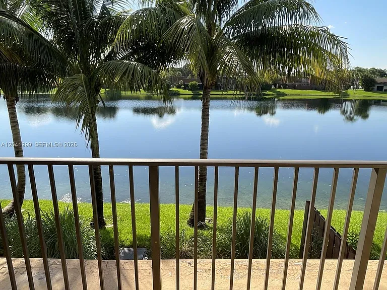 11894 SW 12th Pl #11894 — Photo 3