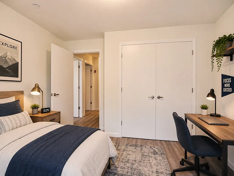 1355 Plimpton Ave #4 — Photo 6