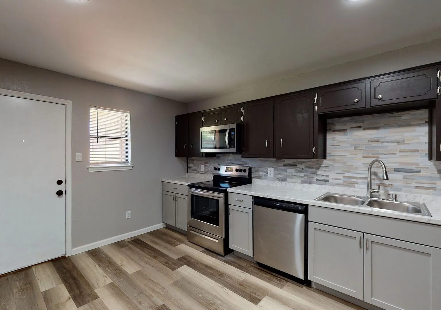 Awesome duplex in Harker Heights — Photo 2
