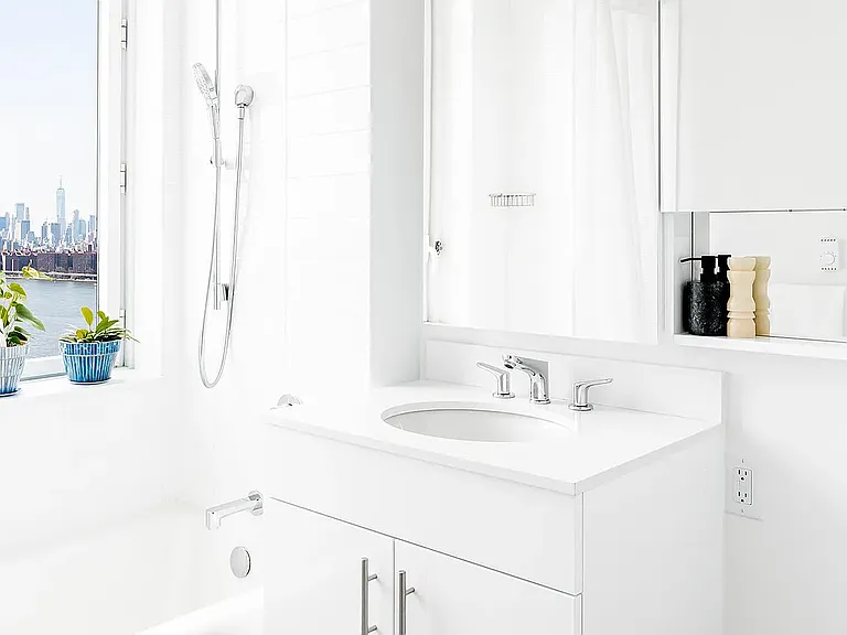 5241 Center Blvd #1607 — Photo 9