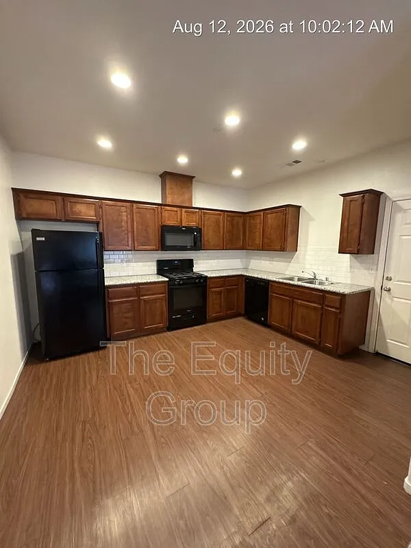 2 bed, 2.0 bath, $1,500 — Photo 3