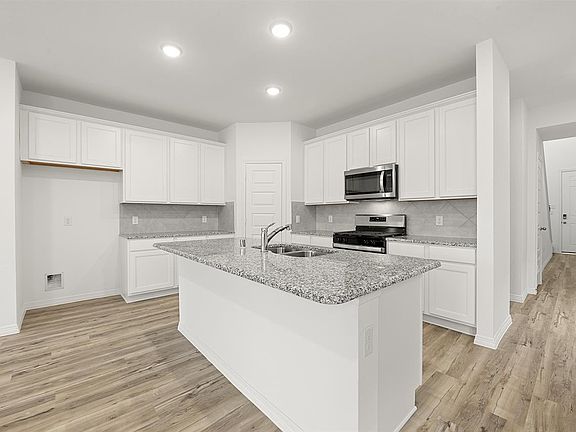 5th image of 111 Wedgewood Trace Ln