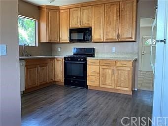 2nd image of 9605 Sunland Pl