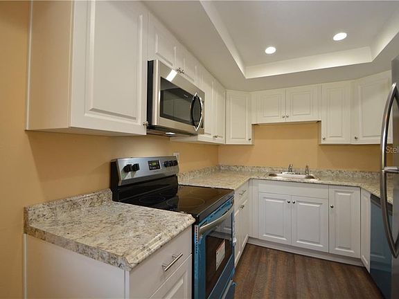 4th image of 3402 Clydesdale Dr