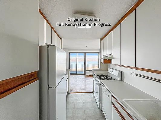 5th image of 4455 Douglas Ave APT 11K