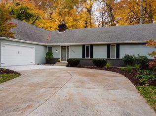 8923 Woodstream Dr, Fort Wayne, IN 46804
