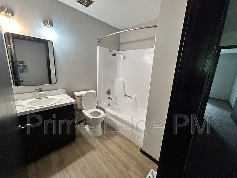 1841 Ridgehaven Ct #4 — Photo 14