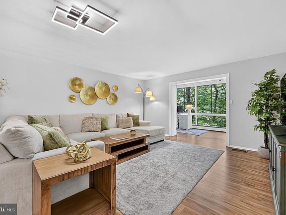 2nd image of 510 N Lemon St Unit D-2