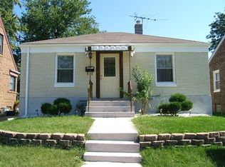 2835 New York Ave, Whiting, IN 46394