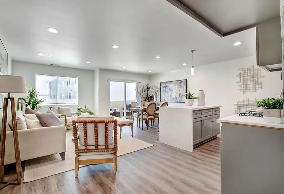 1st image of 6640 72nd St #1