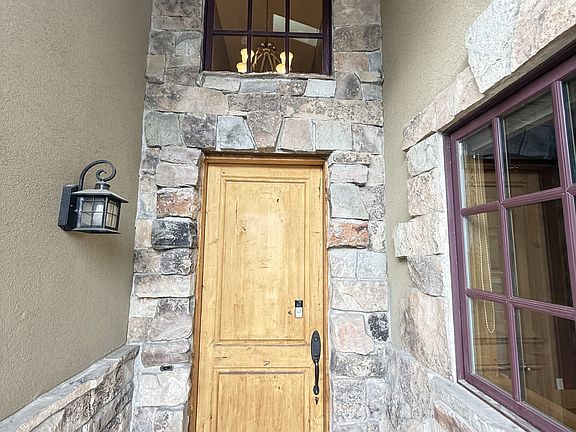 3rd image of 606 E Holly Haven Cir