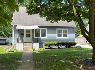 712 N 1st St, Kentland, IN