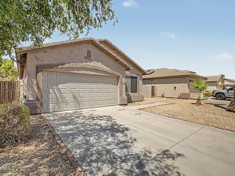 6622 W Golden Ln — Photo 3