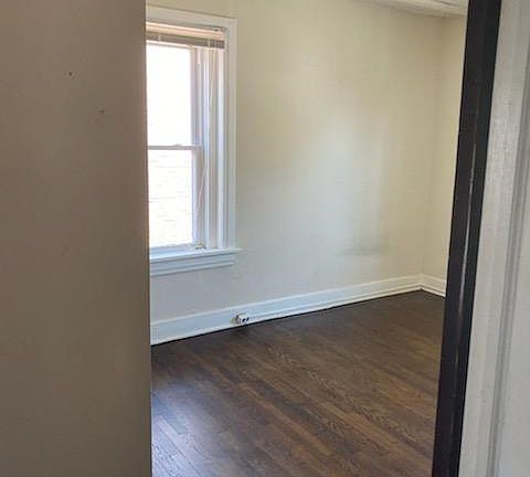 5th image of 3825 Central St #3N