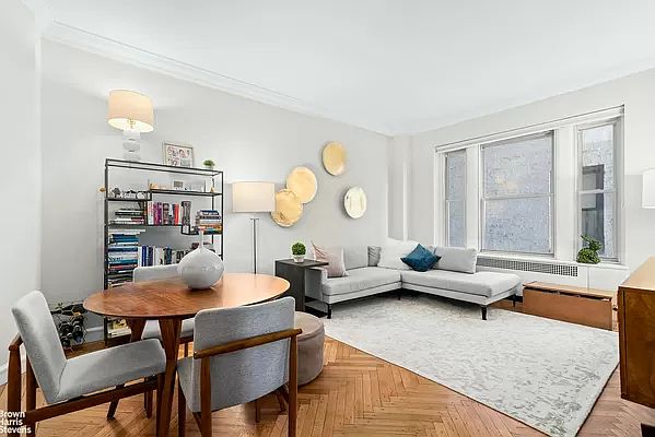 1st image of 35 W 81st St #6