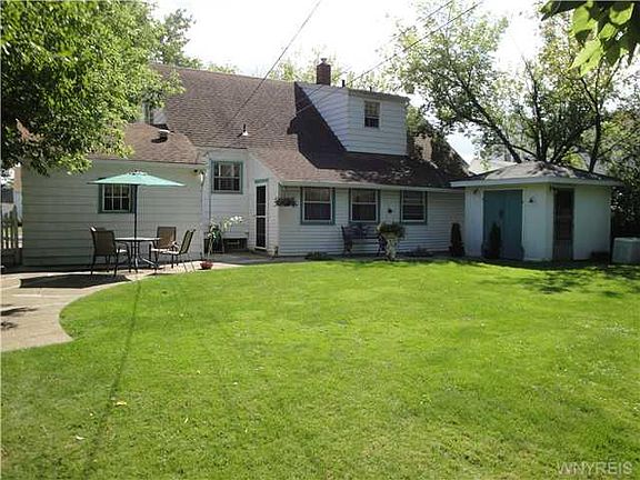 2nd image of 230 Orchard Dr