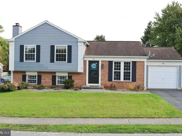 25 Lilac Dr, Mechanicsburg, PA 17050