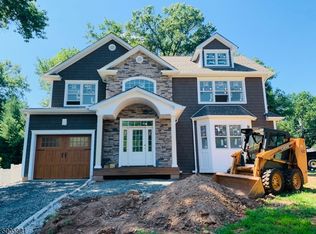 315 Indian Trl, Mountainside, NJ 07092