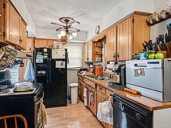 5th image of 2519 Rolling Hill Ave